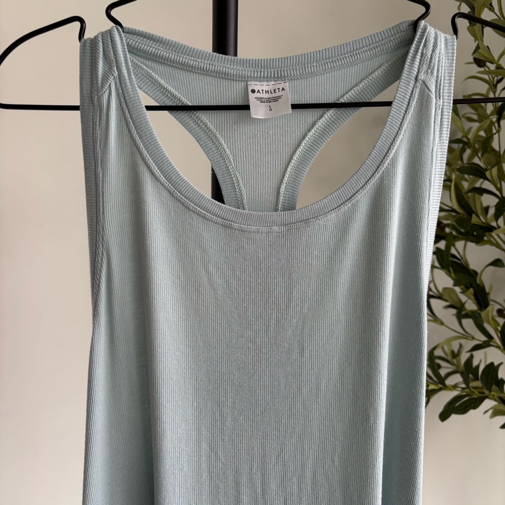 • [Athleta] Racerback Tank • - Picture 2 of 8